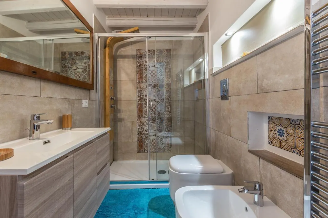 Go Go House 2 Casa Aprile Apartment Palermo Italy