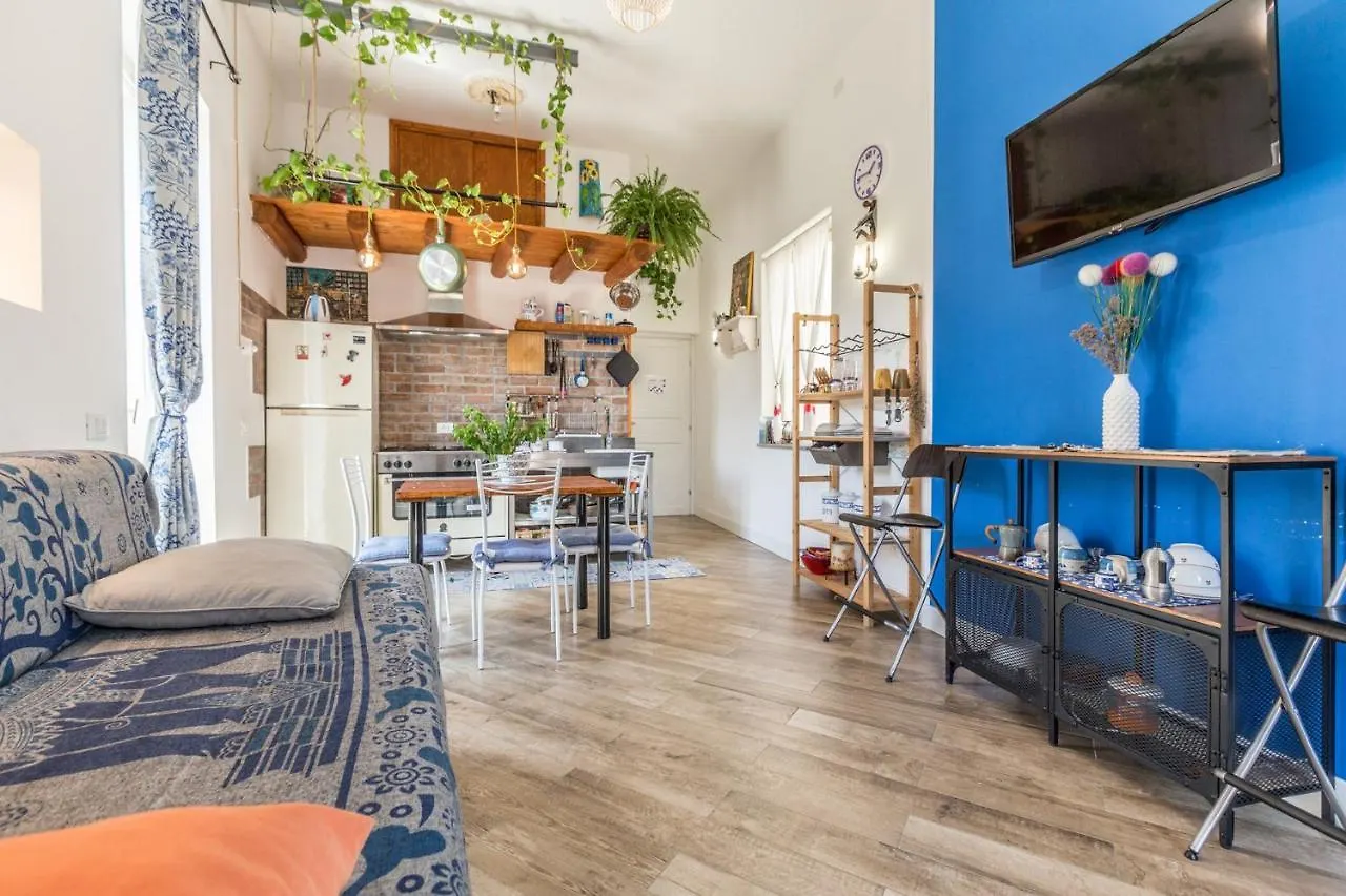 Go Go House 2 Casa Aprile Apartment Palermo Italy