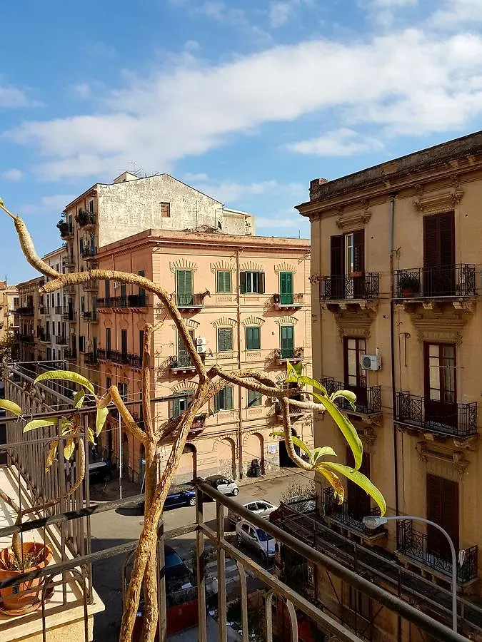 Go Go House 2 Casa Aprile Apartment Palermo