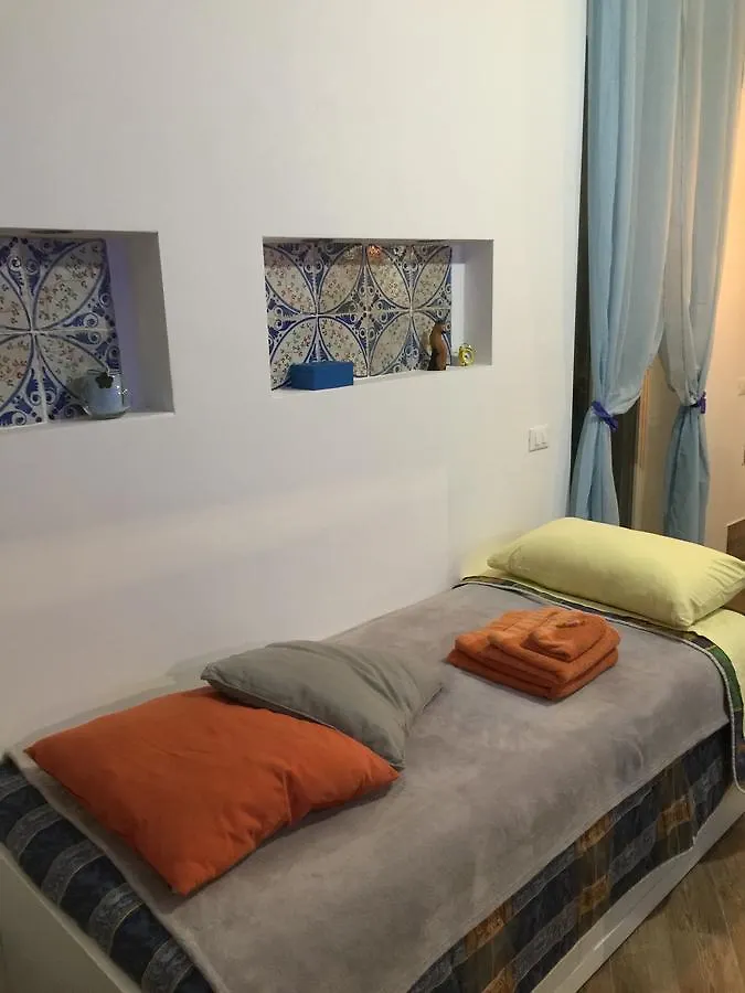 Go Go House 2 Casa Aprile Apartment Palermo 0*,  Italy